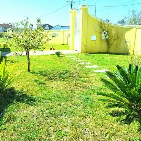 Casa Amarela Holiday home *