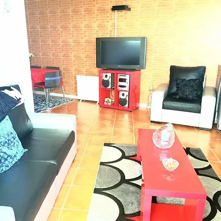 Casa Amarela Holiday home *